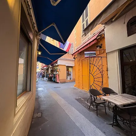 Rénové Et Cosy, Vieux Nice, Place Iconique Appartamento *
