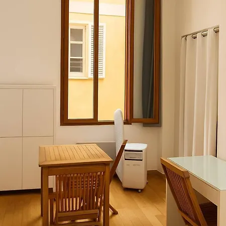 Rénové Et Cosy, Vieux Nice, Place Iconique Appartamento Nizza